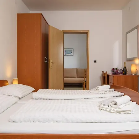 Couette-café Paula Trogir