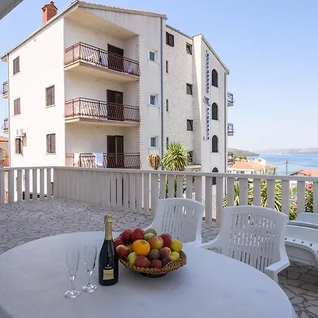 Paula Bed & Breakfast 3*