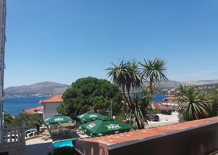 Boutique Paula Couette-café Trogir