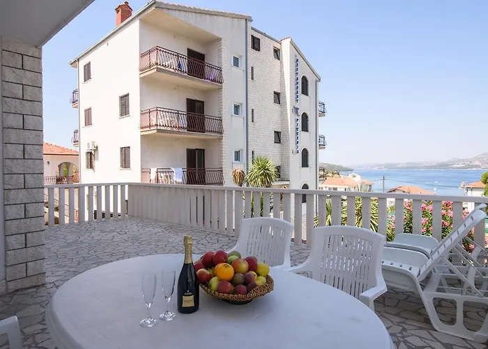 Boutique Paula krevet i doručak 3*