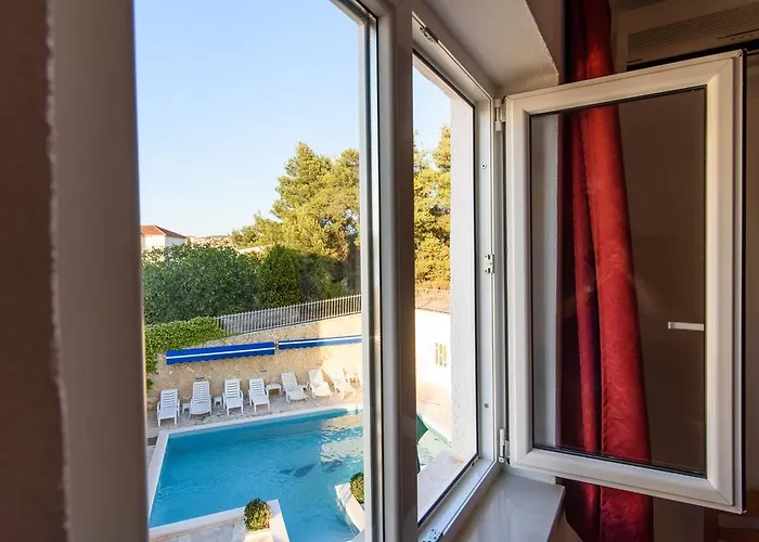 Couette-café Boutique Paula Trogir