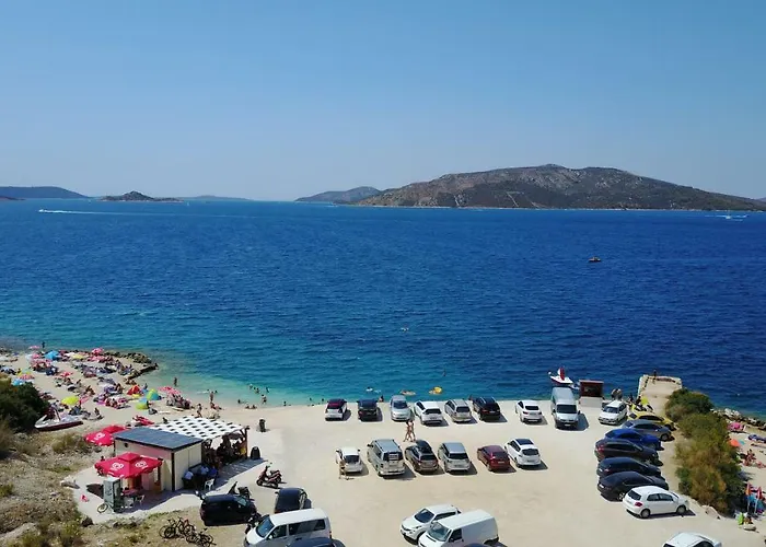 Boutique Paula krevet i doručak 3*