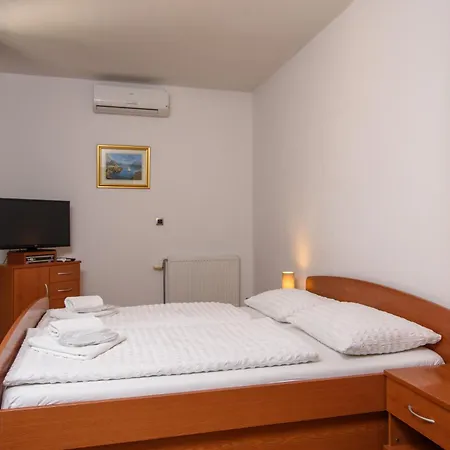 krevet i doručak Paula