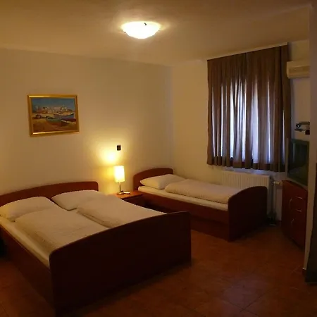 Boutique Paula Okrug Gornji