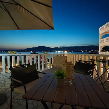 Paula 4* Trogir