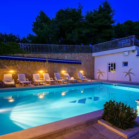 Bed & Breakfast Boutique Paula Okrug Gornji