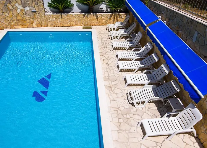 Boutique Paula 3*