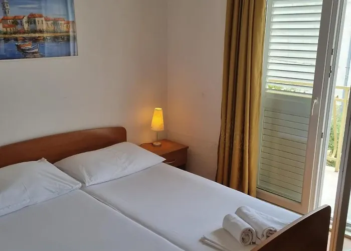 Boutique Paula 3* تروغير