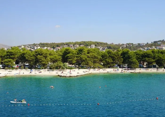 Boutique Paula 3* تروغير