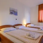 Bed & Breakfast Boutique Paula 3*
