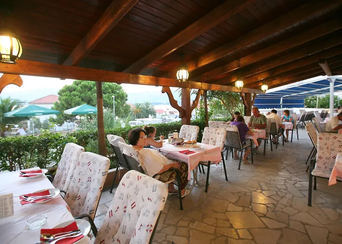 Boutique Paula Трогир