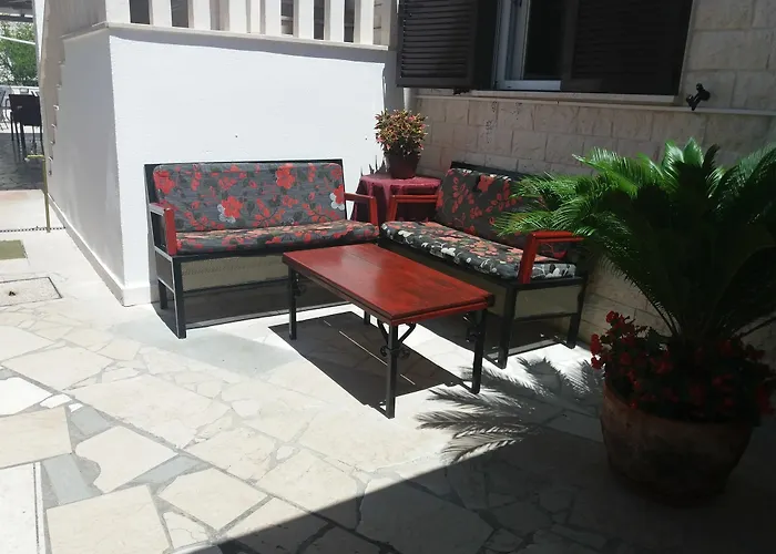 Boutique Paula Трогир